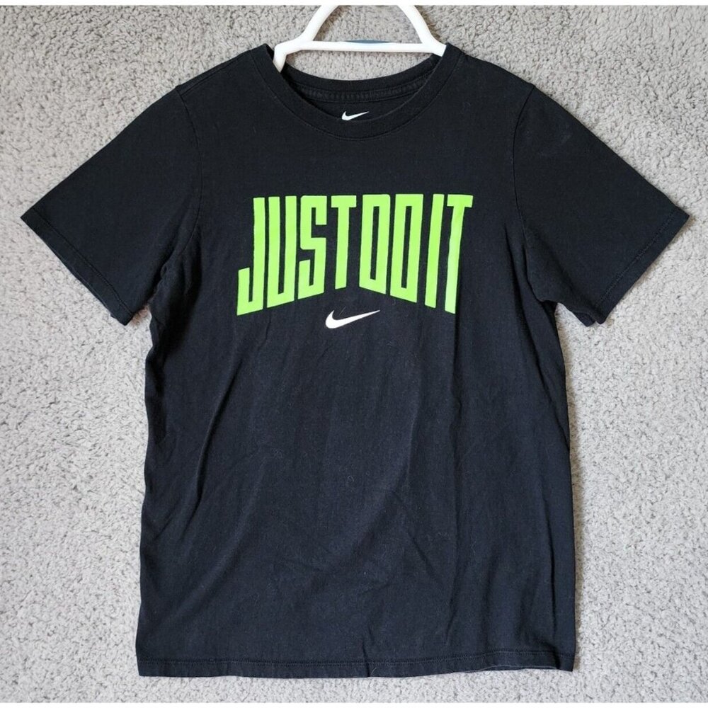 The Nike Tee Black Just Do It Graphic Athletic Cut T Shirt Boys Youth Size Large